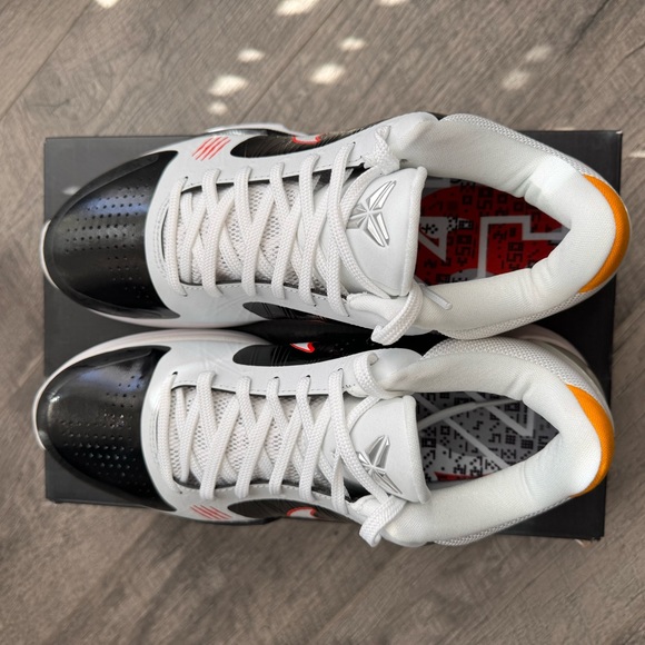 Kobe 5 - Picture 7 of 8